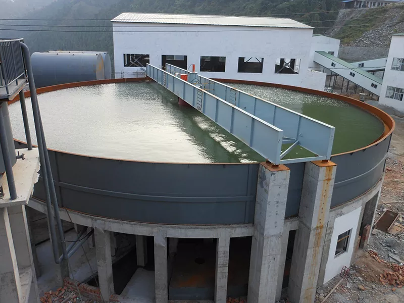 Hydraulický tlakový středový zahušťovač převodovky